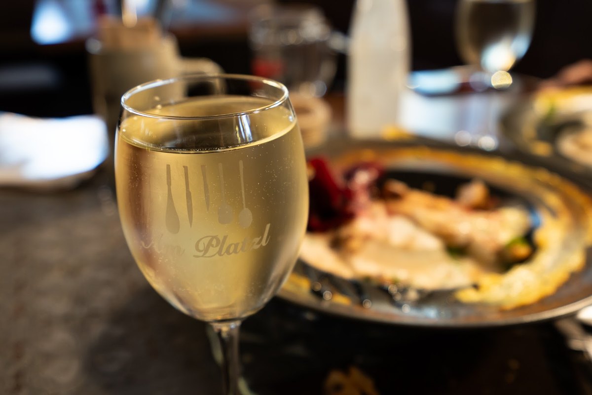Wein am Tisch